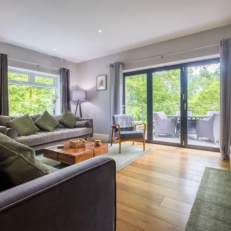 Bridge Howe Semesterbostad *